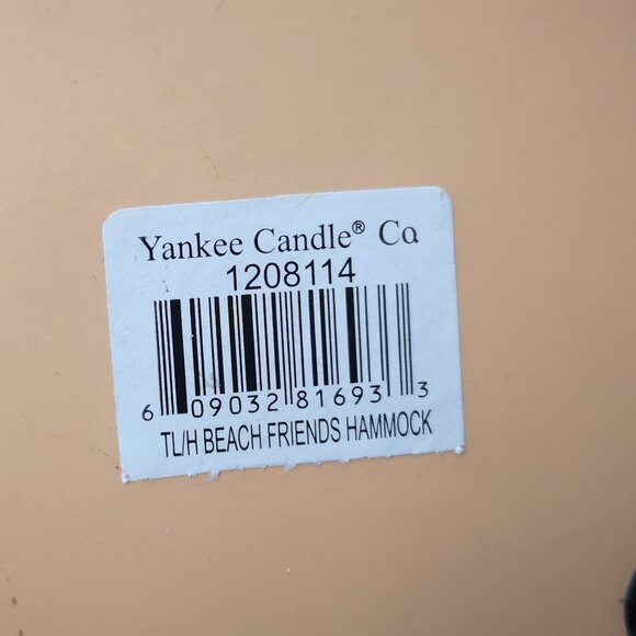 Yankee Candle Beach Friends Votive Holder Santa/Hammock w/ Polar Bear - Picture 4 of 5